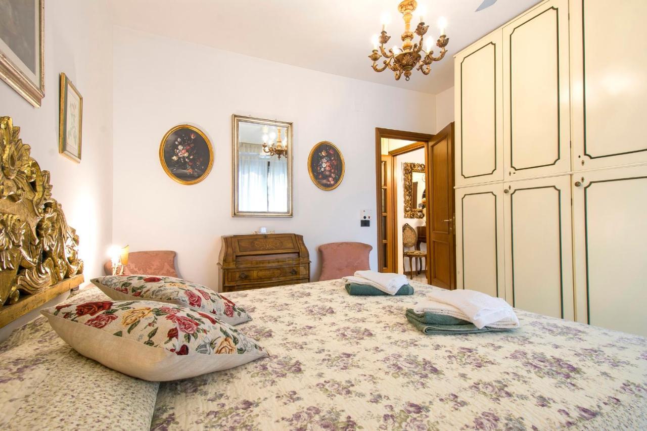 Isabella Suite Florenţa Exterior foto